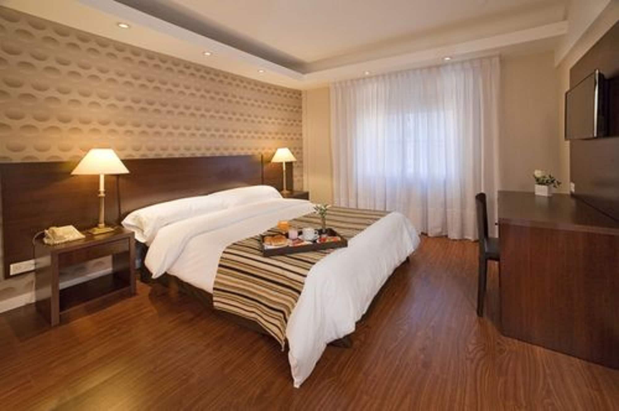 Dora Hotel بوينس آيرس المظهر الخارجي الصورة
